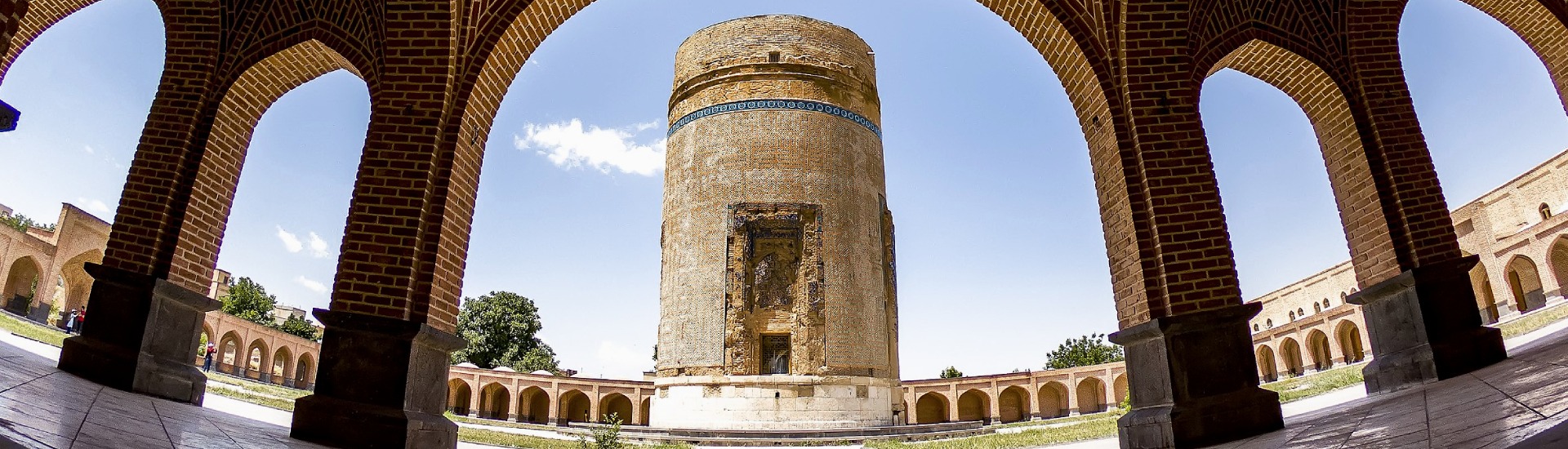  Tomb of Sheikh Heydar 